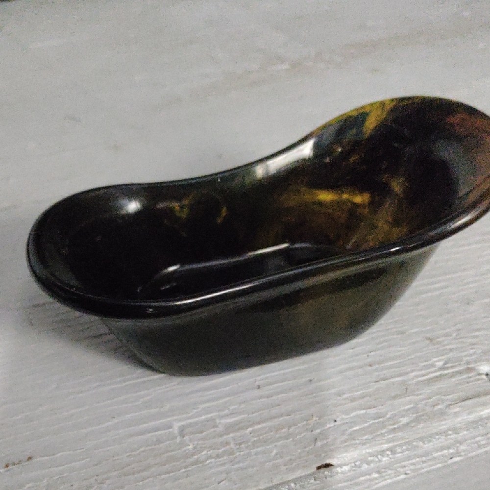 Elegant Black and Brown Soap Dish